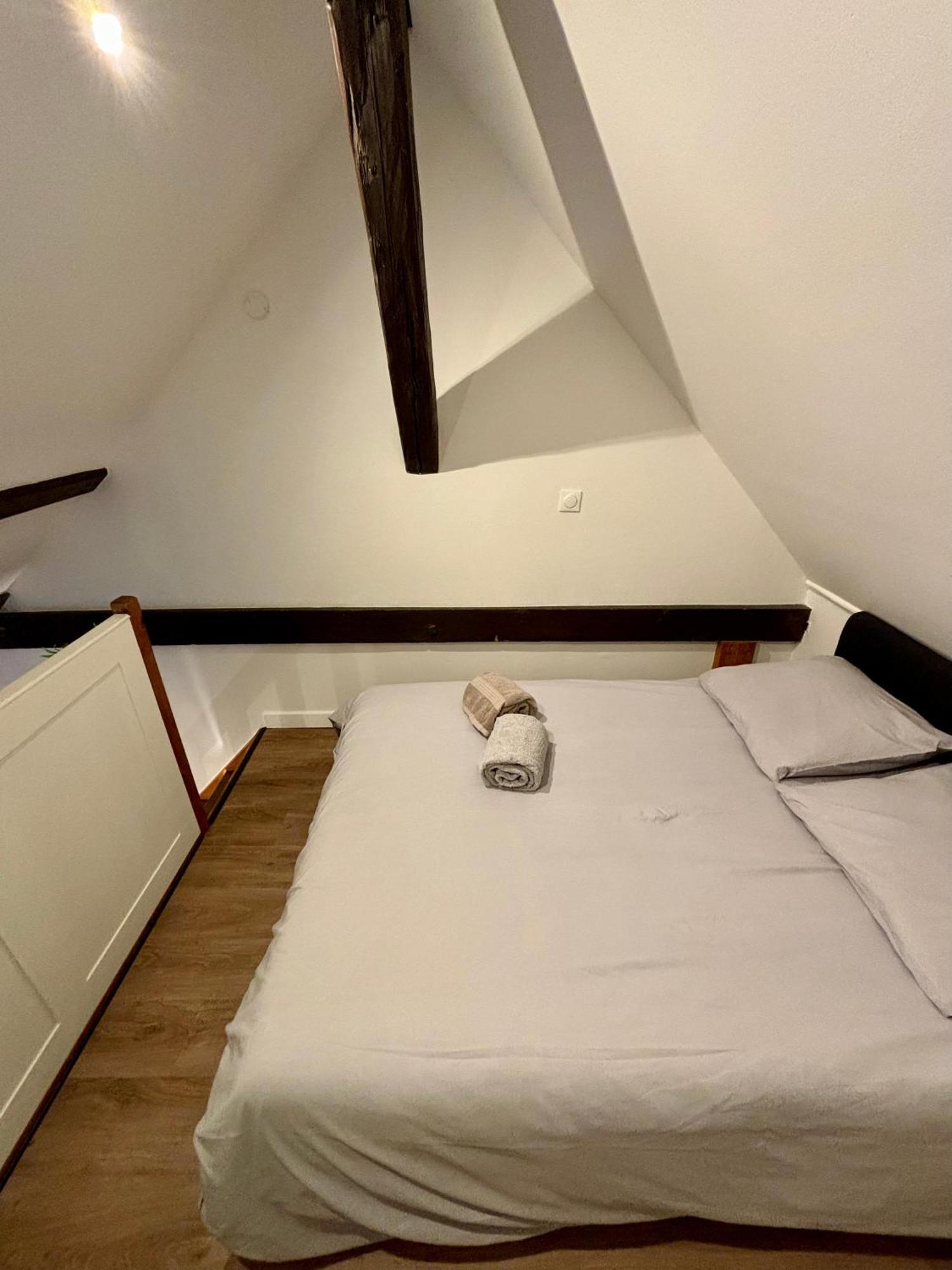 Apartament Le Petit Jardin, Proche Gare, Hyper Centre Cambrai Zewnętrze zdjęcie